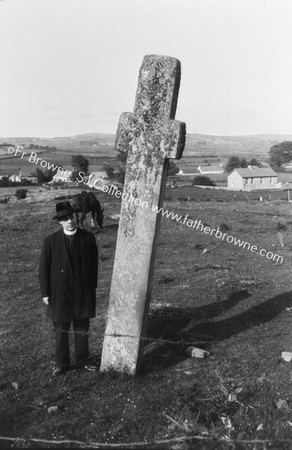 CARROWMORS (BETWEEN CARNDONAGH & MOVILLE) : THE HIGH CROSS (FR.REID)